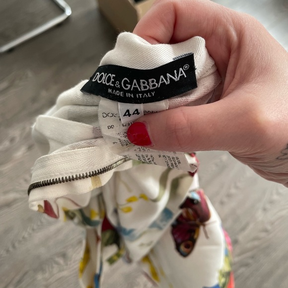 Dolce and Gabbana floral print dress, size large - Picture 2 of 2